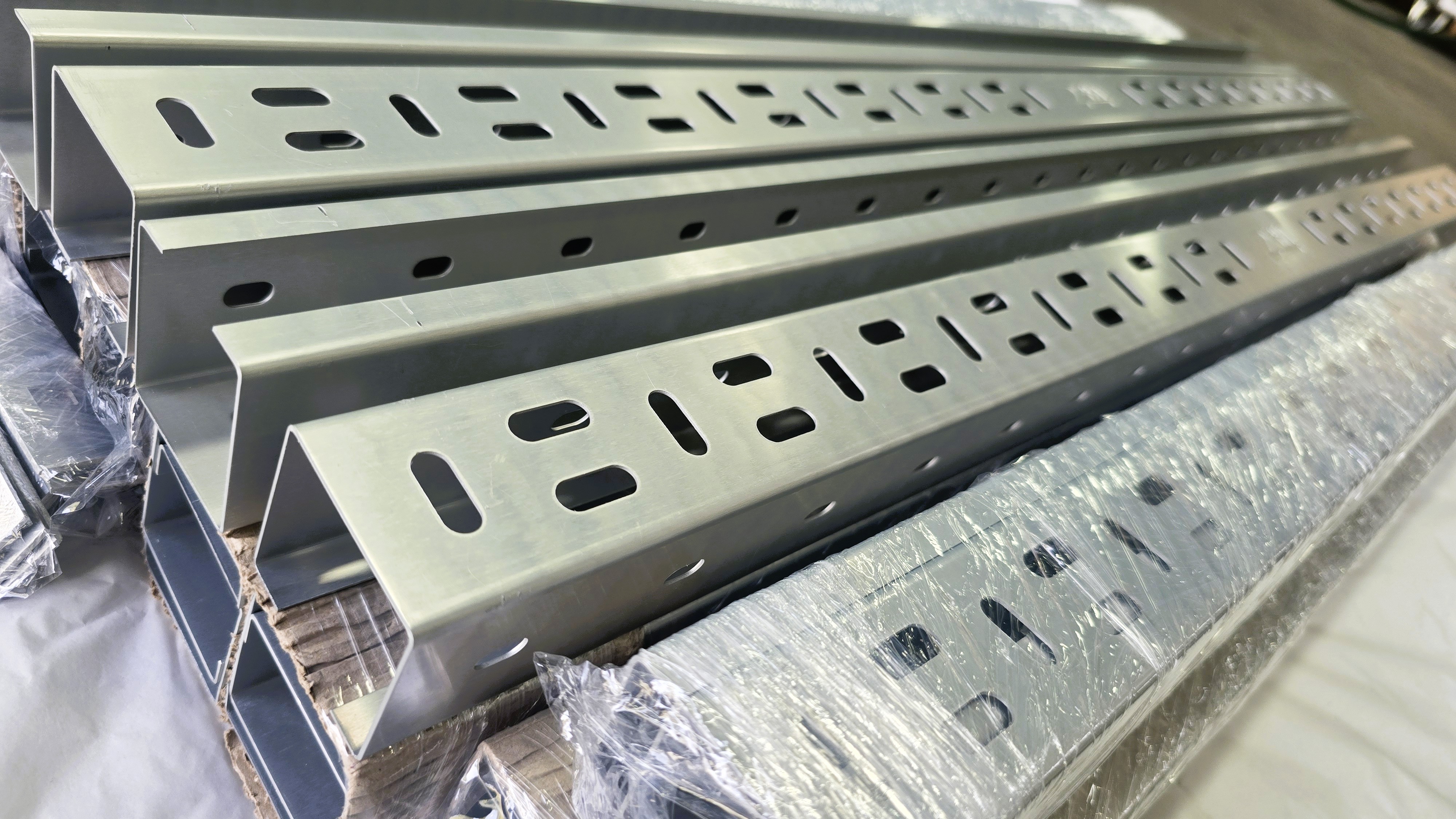 Cable trunking gallery image 10